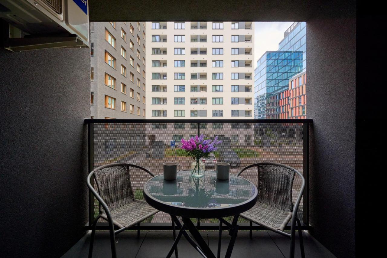 Gwiazdzista By The Sky Tower In By Renters Breslau